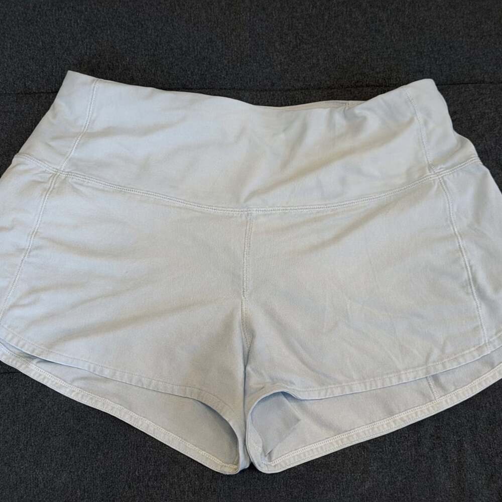 Lululemon Speed Up Low-Rise Lined Short 2.5" in Powder Blue Size 6